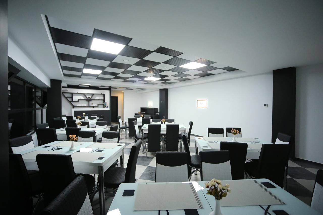 West Tower Hotel Kutaisi Ngoại thất bức ảnh