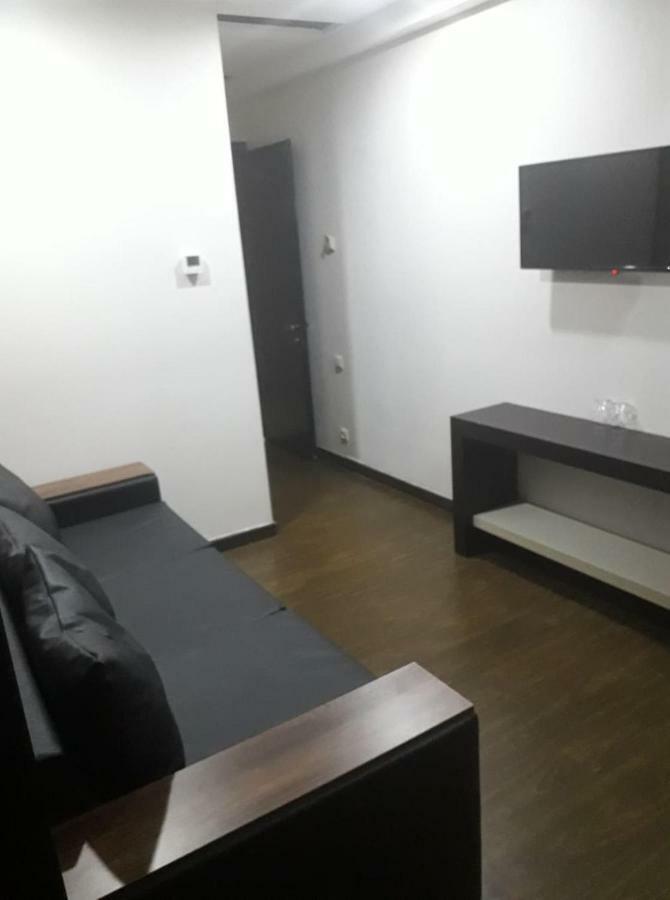West Tower Hotel Kutaisi Ngoại thất bức ảnh