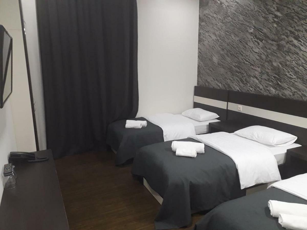 West Tower Hotel Kutaisi Ngoại thất bức ảnh